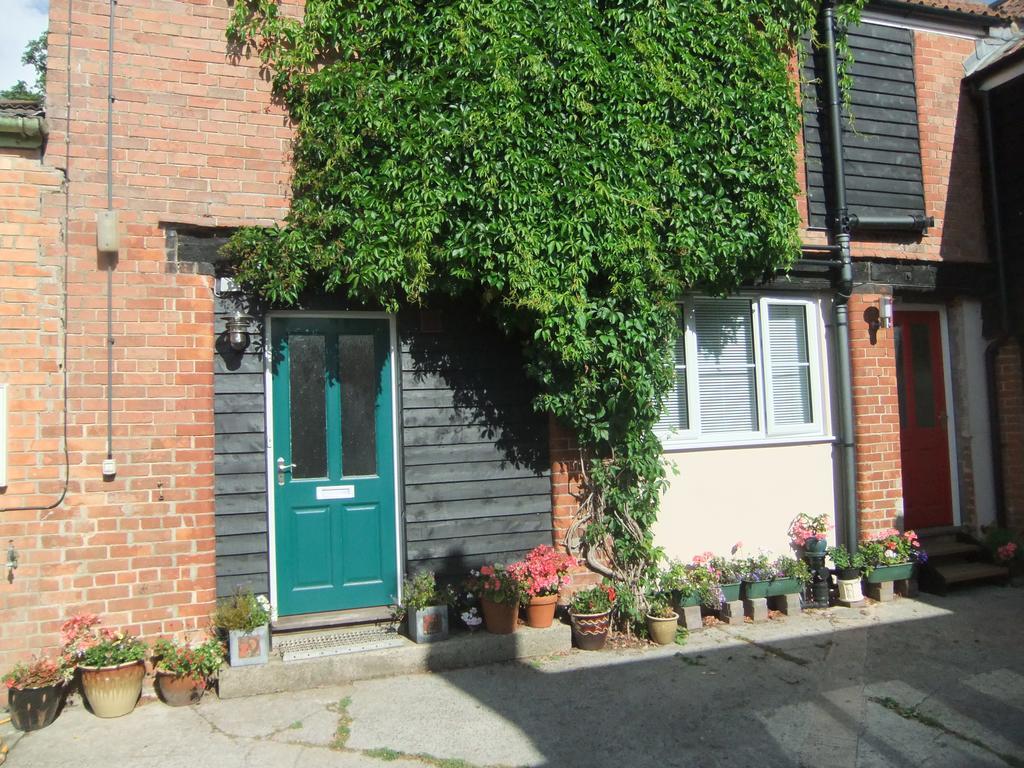 Hector'S Barn Apartments At Rosewood House Taunton Exterior foto